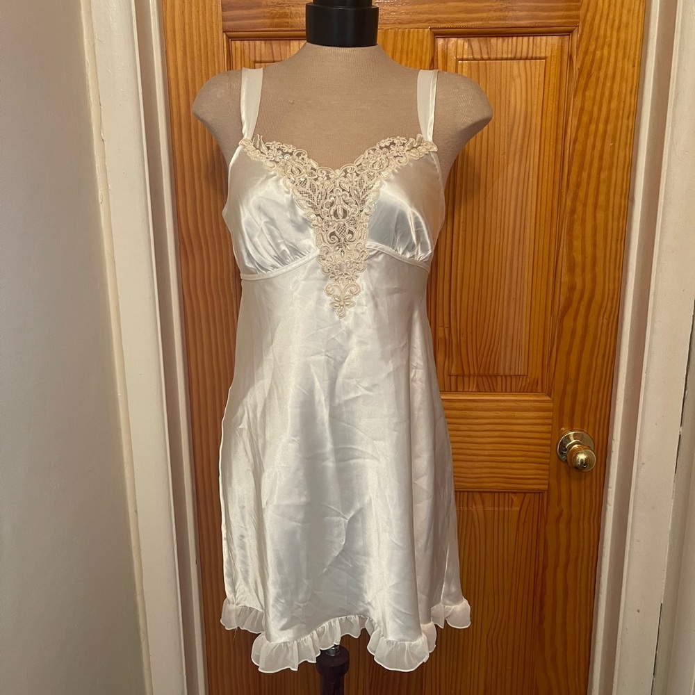 LINEA DONATELLA
 Embellished Bridal Satin
Chemise Nightgown